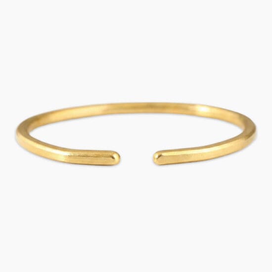 Single 1 oz gold bracelet with polished finish made from .999 fine gold
